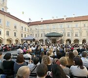 Federico Ordonezo pasirodymas Vilniaus universiteto kieme