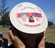 Afrikoje astronomai ir mėgėjai gėrėjosi žiediniu saulės užtemimu