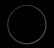 Afrikoje astronomai ir mėgėjai gėrėjosi žiediniu saulės užtemimu