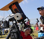 Afrikoje astronomai ir mėgėjai gėrėjosi žiediniu saulės užtemimu