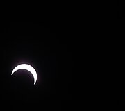Afrikoje astronomai ir mėgėjai gėrėjosi žiediniu saulės užtemimu