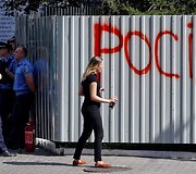 Ukrainiečių televizijos &bdquo;Inter TV&ldquo; studija, padegta protestuotojų, nepatenkinti &bdquo;prorusi&scaron;ka&ldquo; &scaron;io kanalo platforma