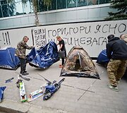 Ukrainiečių televizijos &bdquo;Inter TV&ldquo; studija, padegta protestuotojų, nepatenkinti &bdquo;prorusi&scaron;ka&ldquo; &scaron;io kanalo platforma