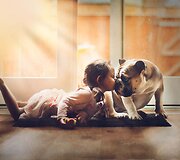 Pogimdyminę depresiją per fotografiją įveikusi mama fotografuoja dukrą norėdama jos atsipra&scaron;yti