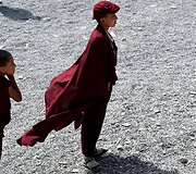 Indijos Himalajuose tūkstančiai žmonių susirinko į retą budistų festivalį