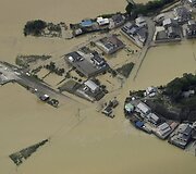 Taifūnas &bdquo;Malakas&ldquo; siaubia Japoniją ir artėja link Tokijo