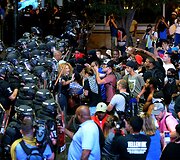 &Scaron;iaurės Karolinoje įsiplieskė nauji susirėmimai dėl policijos nu&scaron;auto juodaodžio