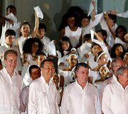 Juanui Manueliui Santosui premija skirta už pastangas nutraukti pusę &scaron;imtmečio Kolumbiją krečiantį konfliktą su sukilėlių grupuote FARC