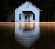 Potvynio apsemtas namas &Scaron;iaurės Karolinoje