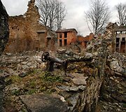 Oradūro miestelio griuvėsiai Prancūzijoje &ndash; priminimas apie Antrojo pasaulinio karo žiaurumą