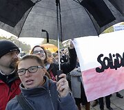 Per Lenkiją ritasi nauja protestų banga dėl planų suvaržyti moterų teisę nutraukti nė&scaron;tumą