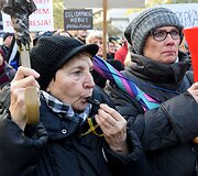 Per Lenkiją ritasi nauja protestų banga dėl planų suvaržyti moterų teisę nutraukti nė&scaron;tumą