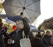 Per Lenkiją ritasi nauja protestų banga dėl planų suvaržyti moterų teisę nutraukti nė&scaron;tumą