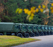 Lietuvos kariuomenę pasiekė 21 Vokietijos gamintojo &bdquo;Daimler AG&ldquo; sunkvežimis UNIMOG U5000