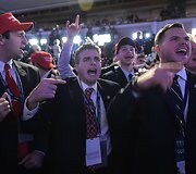 Amerikiečiai &scaron;venčia Donaldo Trumpo pergalę prezidento rinkimuose