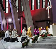 Lenkijoje minima Nepriklausomybės diena &ndash;  atidaryta bažnyčia