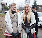Latvijos nepriklausomybės dieną vilniečiai Latvių gatvę papuo&scaron;ė užra&scaron;u &ndash; Latvie&scaron;u iela
