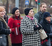 Latvijos nepriklausomybės dieną vilniečiai Latvių gatvę papuo&scaron;ė užra&scaron;u &ndash; Latvie&scaron;u iela