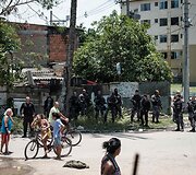 Rio de Žaneire po 11 žmonių žūties policija pradėjo didelę operaciją viename lū&scaron;nyne