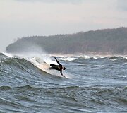 Banglentininkai gaudė bangas Melnragėje
