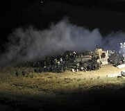 &Scaron;iaurės Dakotoje, spaudžiant &scaron;alčiui, protestuotojai vaikyti vandens patrankomis