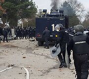 Bulgarijos pabėgėlių stovykloje migrantai susirėmė su policija