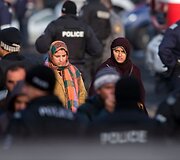 Bulgarijos pabėgėlių stovykloje migrantai susirėmė su policija