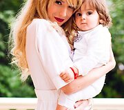 Mama savo sūnų fotografuoja įsivaizduodama jo sapnus ir svajones