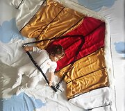 Mama savo sūnų fotografuoja įsivaizduodama jo sapnus ir svajones