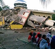 Indoneziją supurtė žemės drebėjimas