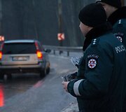 Tarptautinės Antikorupcijos dienos i&scaron;vakarėse Vilniuje surengta akcija &bdquo;Ky&scaron;is i&scaron;purvina&ldquo;