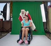 Fotografas Australijoje padovanojo &scaron;ventinę fotosesiją ligoninėje per Kalėdas liekantiems vaikams