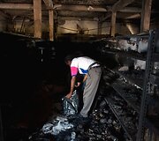 Neapsikentę nepriteklių Venesuelos gyventojai plė&scaron;ia ir niokoja parduotuves