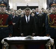 Rusija atsisveikina su Turkijoje nužudytu ambasadoriumi