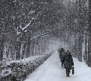 &Scaron;iaurės Amerikoje ir Europoje gyventojus džiugina žiemi&scaron;ki orai