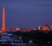 Žmonės renkasi į Donaldo Trumpo inauguraciją  Va&scaron;ingtone