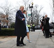 Žmonės renkasi į Donaldo Trumpo inauguraciją  Va&scaron;ingtone