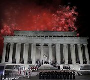 Va&scaron;ingtone koncertu pasitiktas Donaldas Trumpas 