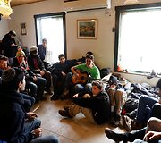 Nelegalūs žydų naujakuriai prievarta i&scaron;keldinami i&scaron; Vakarų Kranto