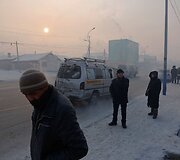 Ulan Batore &ndash; itin toksi&scaron;kas smogas, kurį kelia žiemą &scaron;ildymui deginamos anglys, mediena ir &scaron;iuk&scaron;lės