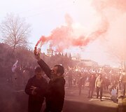 Gruzijoje tūkstančiai mitinguotojų rei&scaron;kė paramą populiariai televizijai