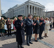 Taikos vėliavos pakėlimo, minint Pasaulinę kultūros dieną, ceremonija Nepriklausomybės aik&scaron;tėje Vilniuje