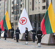 Taikos vėliavos pakėlimo, minint Pasaulinę kultūros dieną, ceremonija Nepriklausomybės aik&scaron;tėje Vilniuje