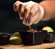Australijoje populiarėja restoranai siūlantys patiekalus su vabzdžiais
