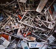 Filadelfijos Kensingtono rajone įsikūrusi heroiną vartojančių narkomanų stovykla