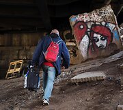 Filadelfijos Kensingtono rajone įsikūrusi heroiną vartojančių narkomanų stovykla
