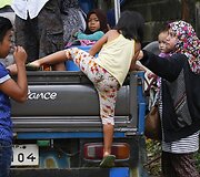 Tūkstančiai gyventojų sprunka i&scaron; pietinio Filipinų regiono