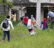 Tūkstančiai gyventojų sprunka i&scaron; pietinio Filipinų regiono