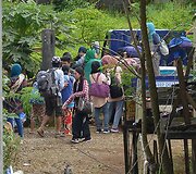 Tūkstančiai gyventojų sprunka i&scaron; pietinio Filipinų regiono