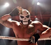 &bdquo;Hoodslam&ldquo; &ndash; beproti&scaron;kaiusias ir ne&scaron;vankiausias Oklando amerikieti&scaron;kų imtynių vakaras